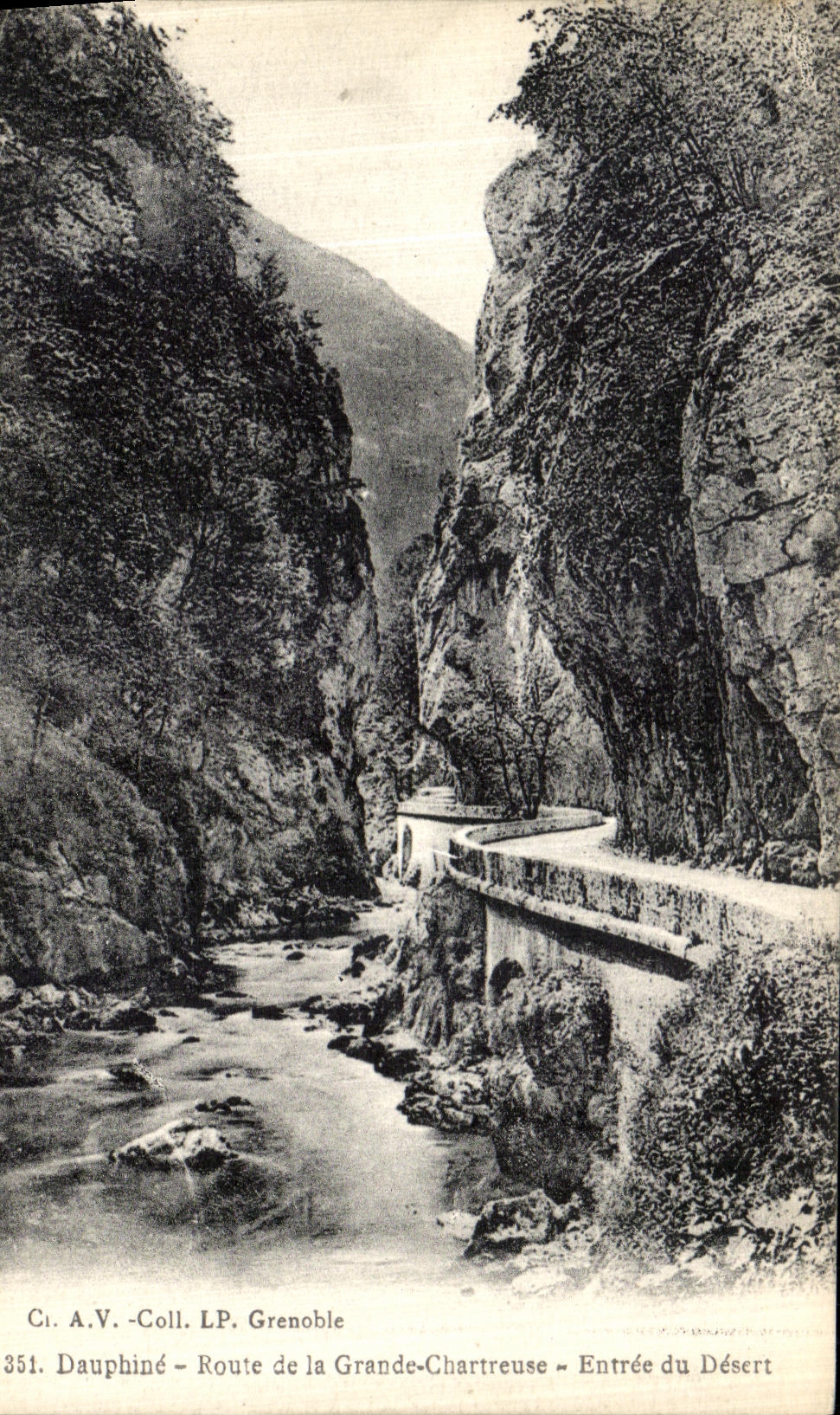 Entrada chartreuse grande de Dauphine de la POSTAL de la VENDIMIA de servicios