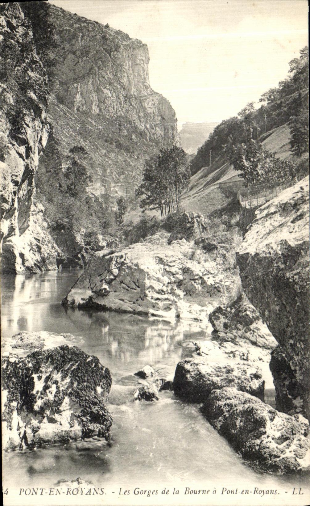 VINTAGE POSTCARD Bridge In Royans Falls of Bourne
