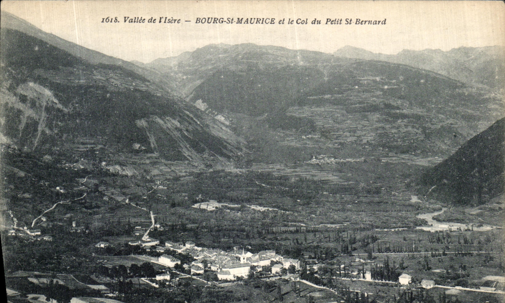 VINTAGE POSTCARD Valley of Borough St Maurice and the Collar of Small St Bernard