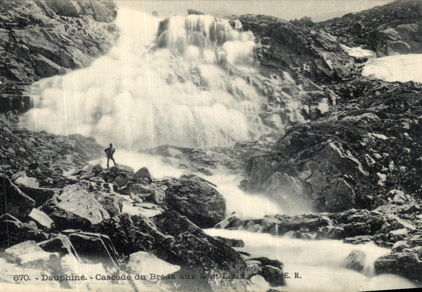 VINTAGE POSTCARD Dauphine Cascade of Breda to the seven Laux