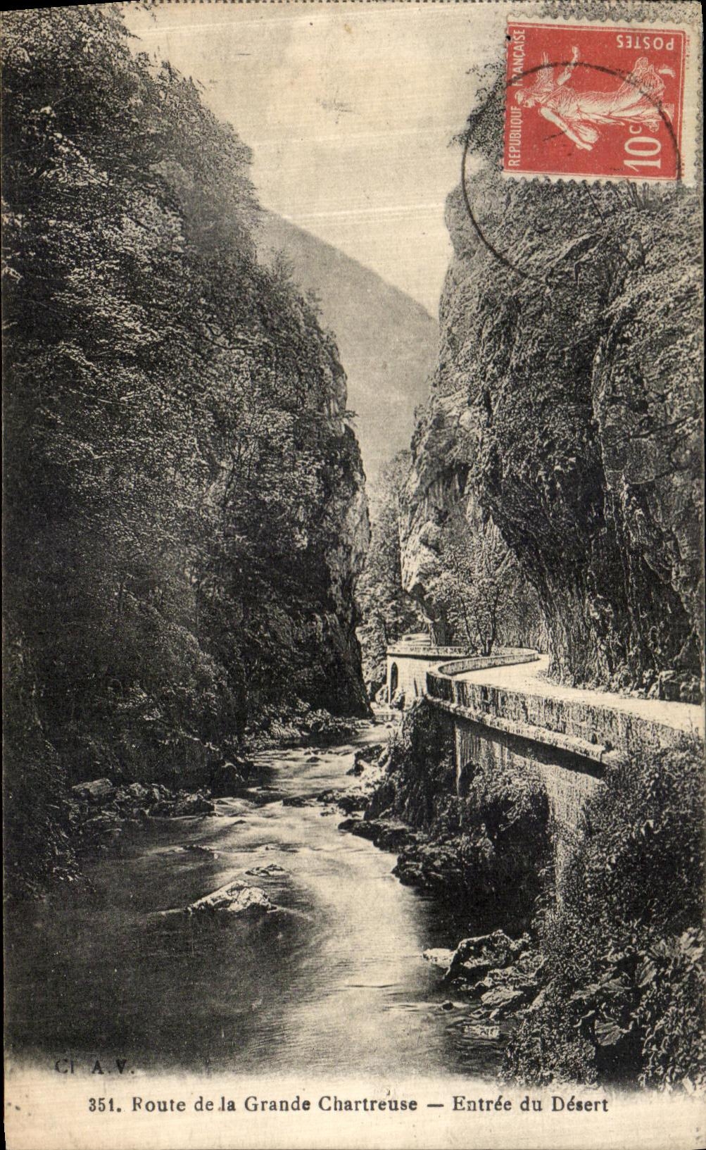 Ruta de la POSTAL de la VENDIMIA de la entrada chartreuse grande de servicios