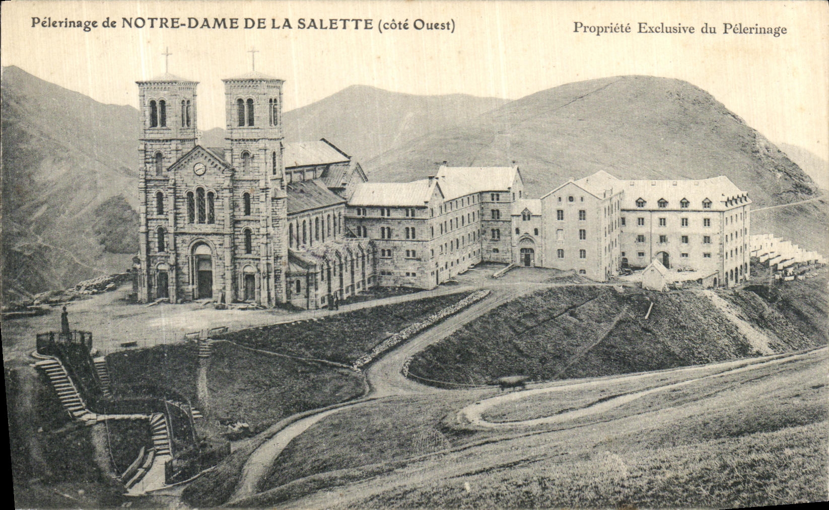 VINTAGE POSTCARD Pilgrimage of Notre Dame Of Salette