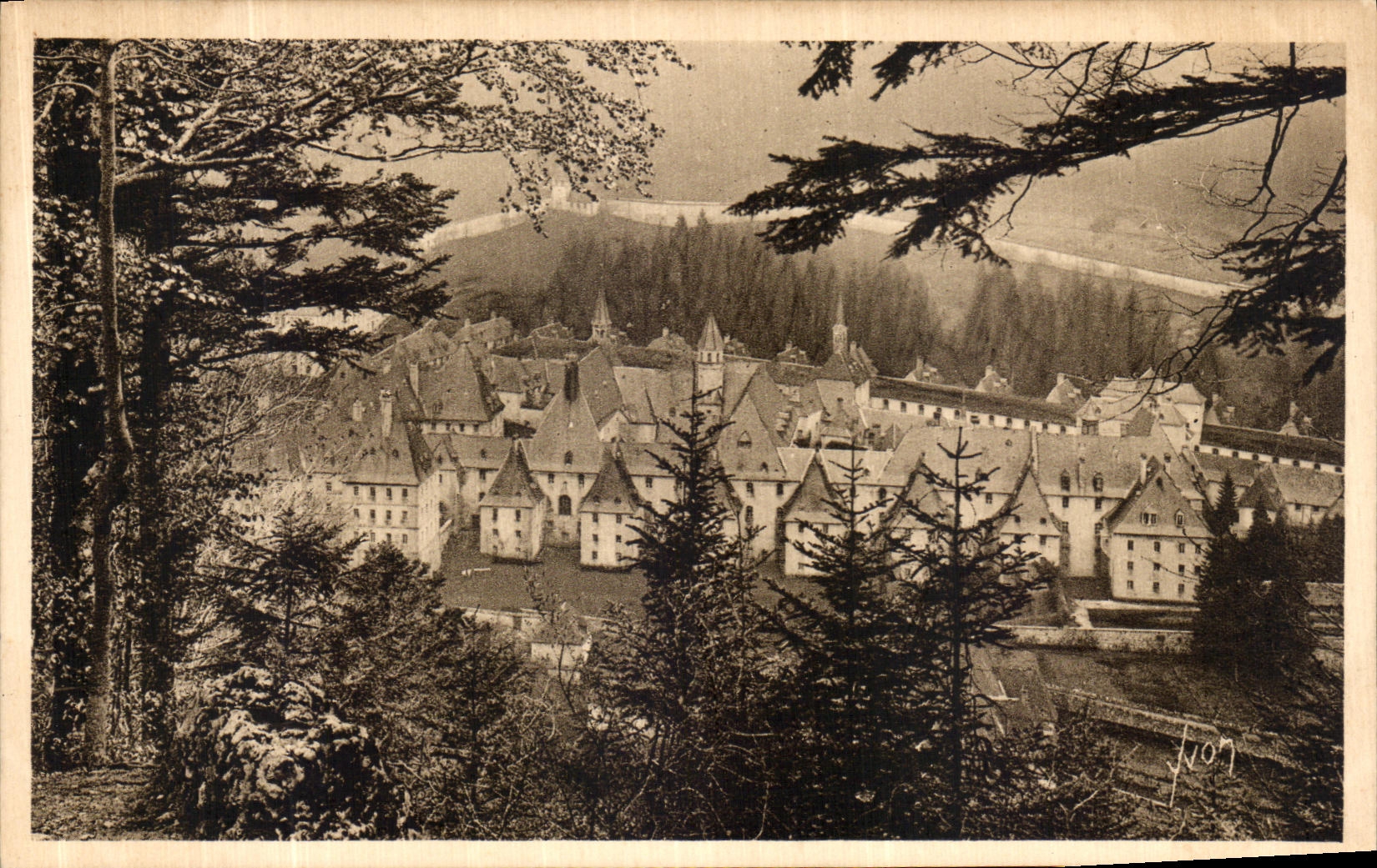 Convento de Dauphine de la POSTAL de la VENDIMIA de chartreuse grande