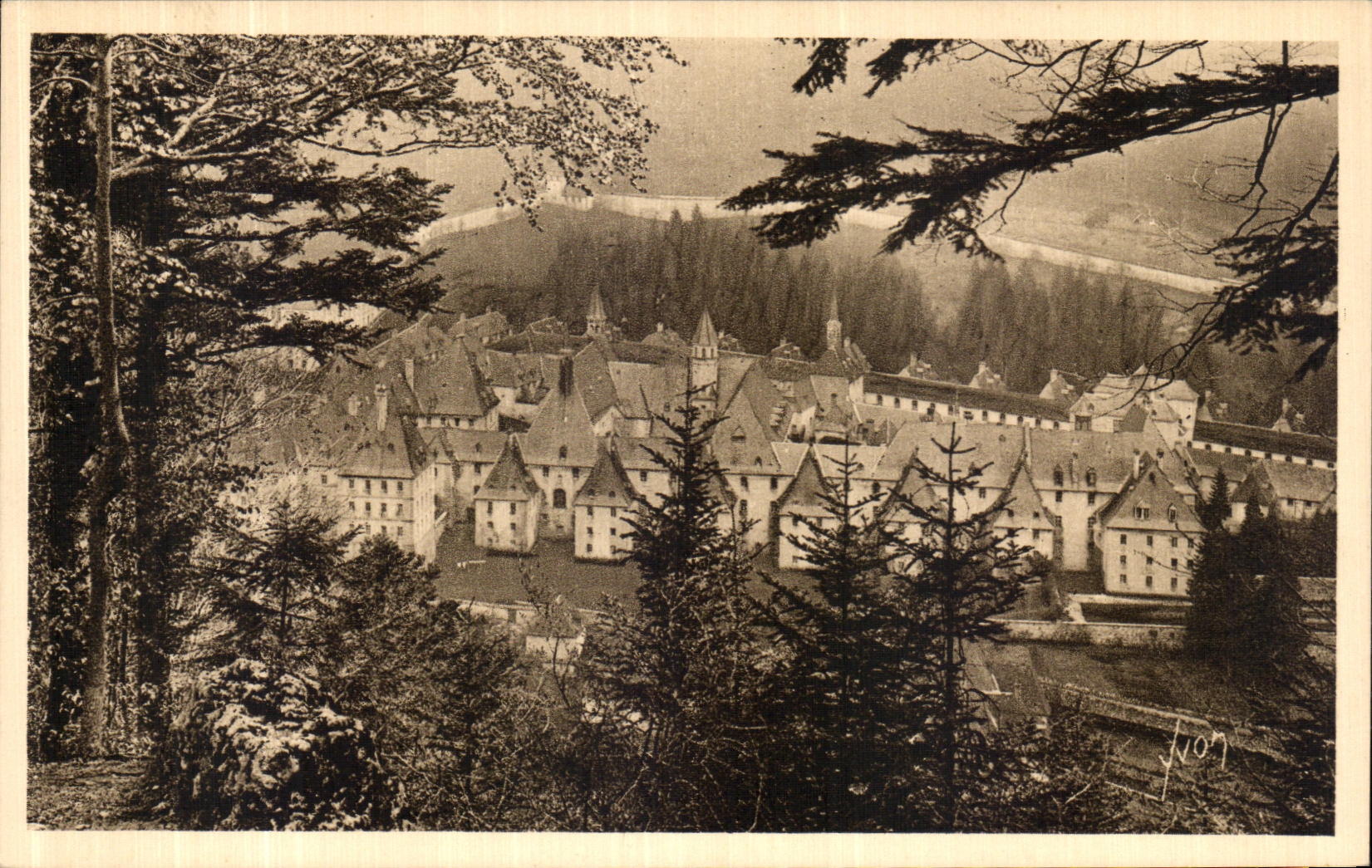 Chartreuse grande de Dauphine de la POSTAL de la VENDIMIA el convento