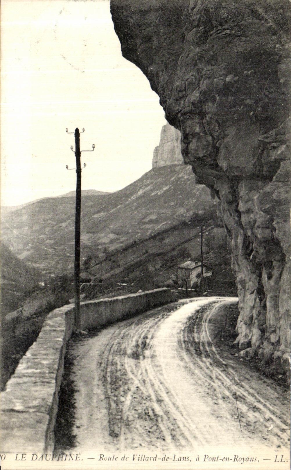 La ruta de Dapuhine Vercors de la POSTAL de la VENDIMIA de Villard de Lans tiene Pont en Royans