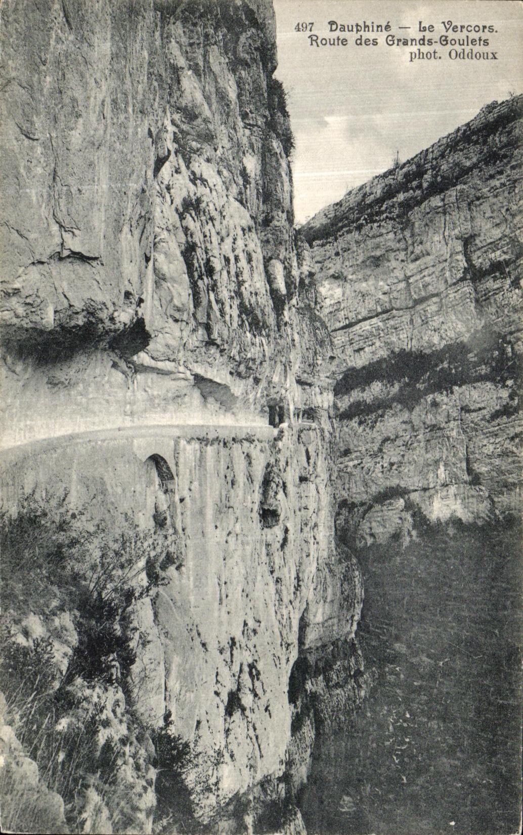 El camino de Dauphine Vercors de la POSTAL de la VENDIMIA de grande el estrecho parte