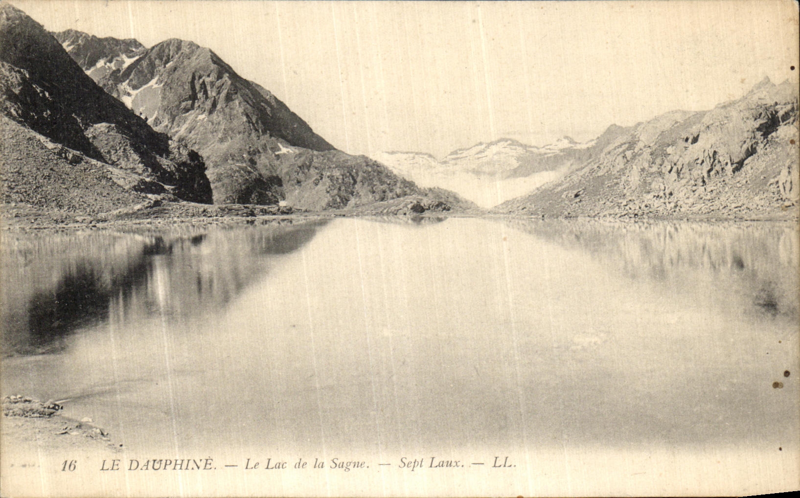 VINTAGE POSTCARD Dauphine the lake of Sague Seven Laux