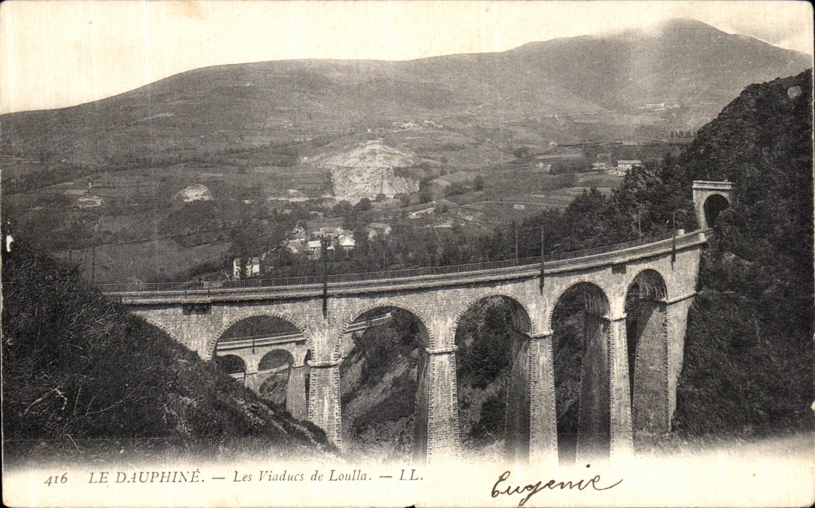 VINTAGE POSTCARD Dauphine Viaducts of Loulla