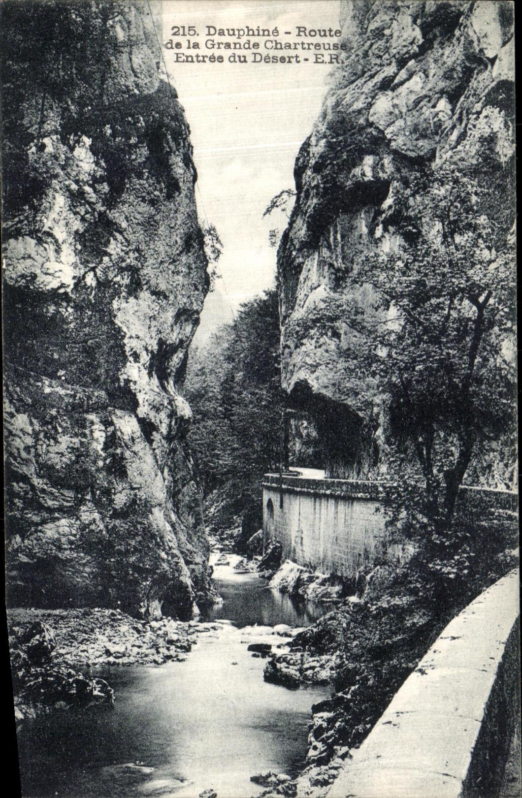 Camino de Dauphine de la POSTAL de la VENDIMIA de la entrada chartreuse grande de servicios