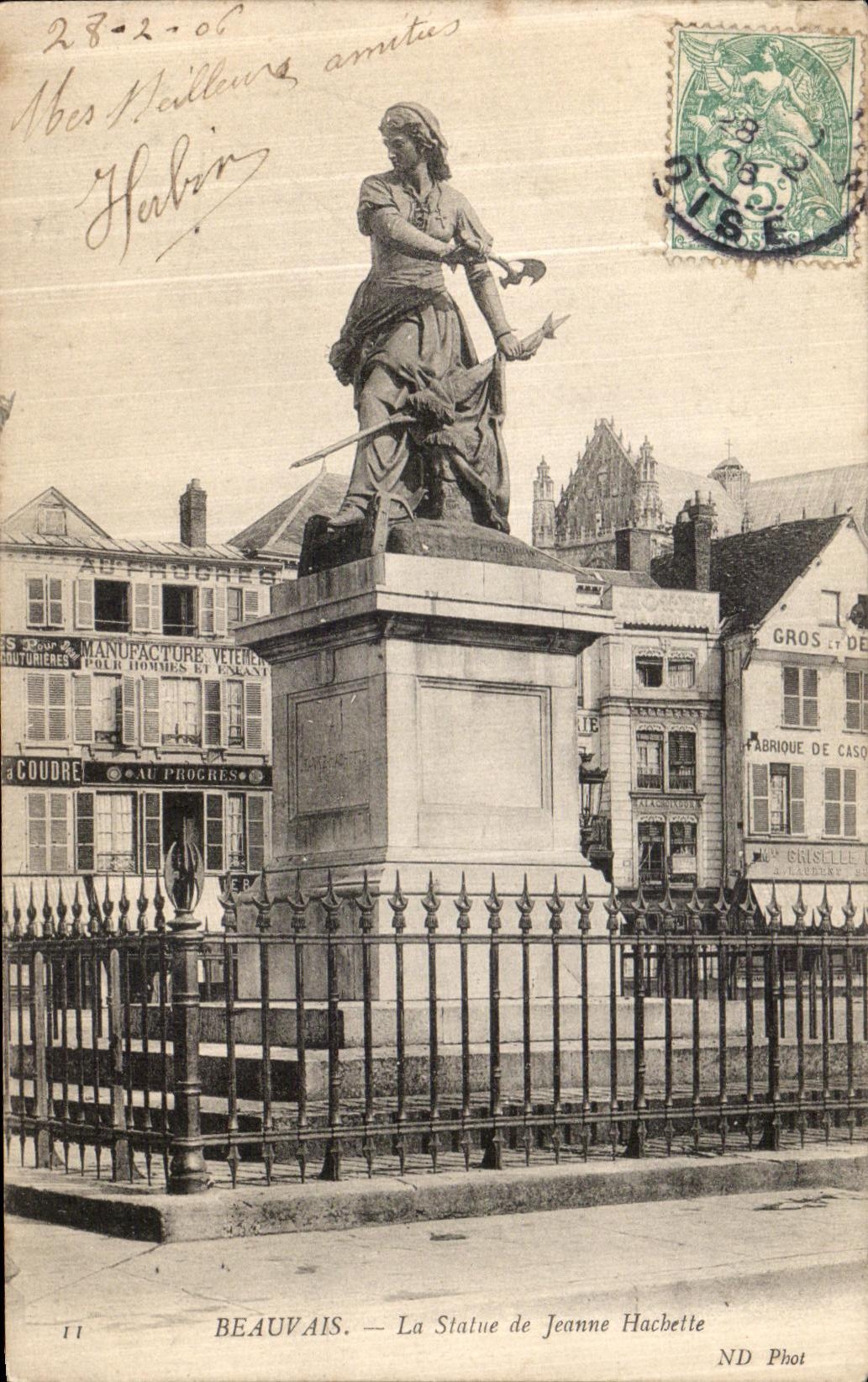 VINTAGE POSTCARD Beauvais the Statue of Jenne Hatchet