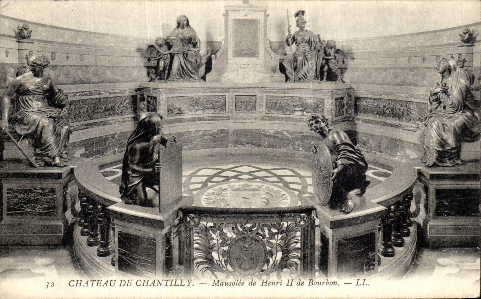 VINTAGE POSTCARD Castle of Chantilly Mausoleum of Henri II of Bourbon