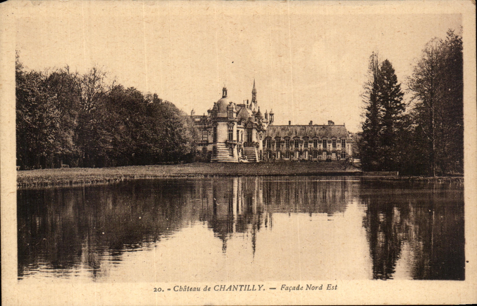 VINTAGE POSTCARD Castle of Northern Chantilly Frontage