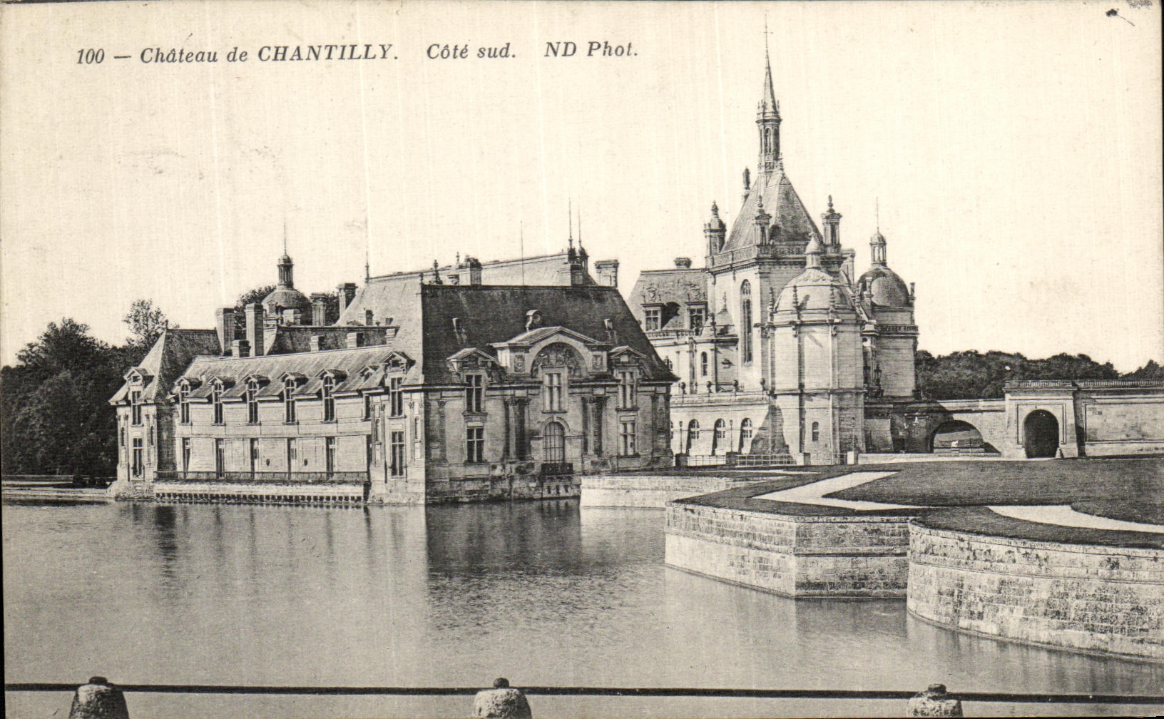 VINTAGE POSTCARD Castle of Chantilly Southern part