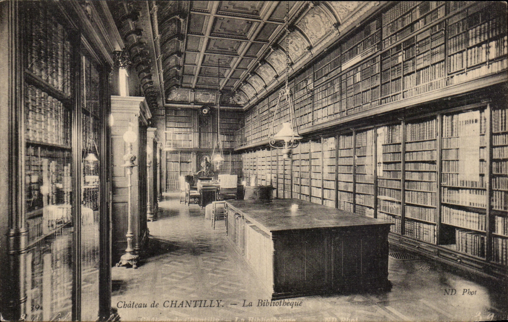 VINTAGE POSTCARD Castle of Chantilly the Library