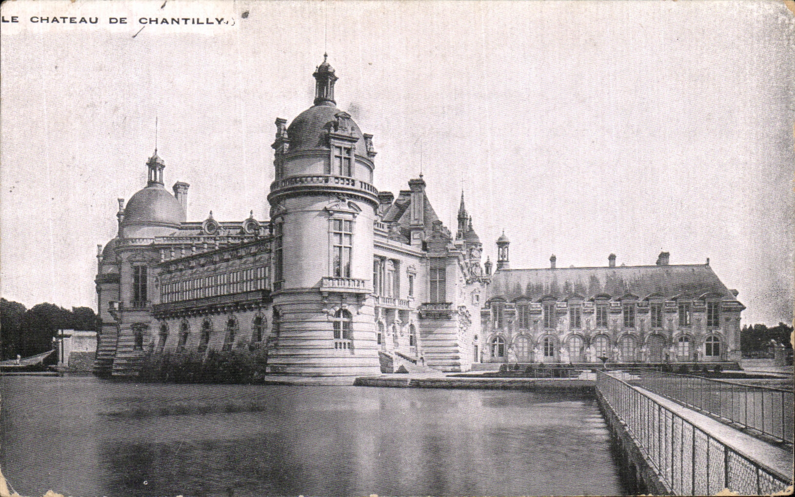 VINTAGE POSTCARD Castle Of Chantilly