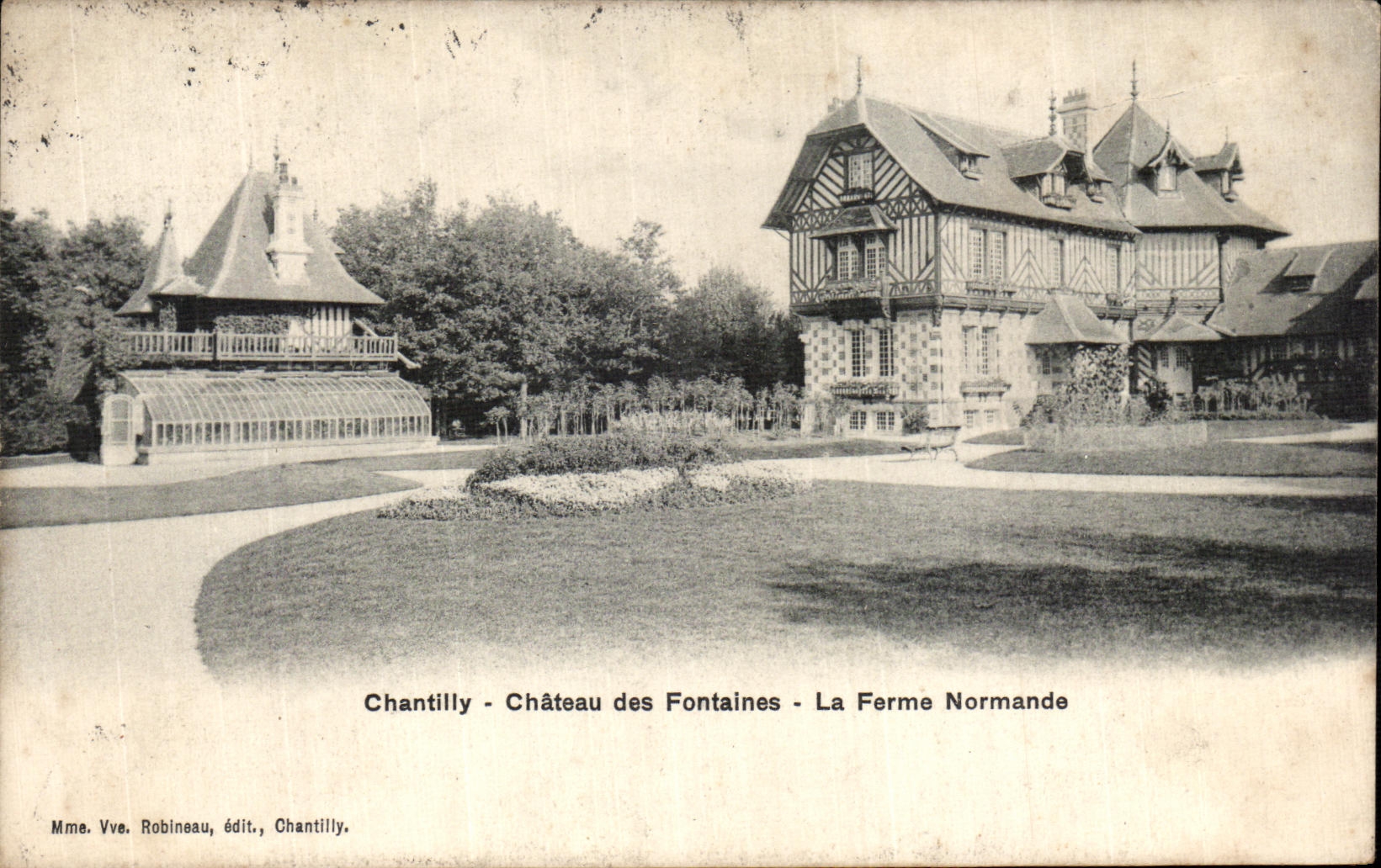 VINTAGE POSTCARD Chantilly Castle of the Fountains the firm Norman