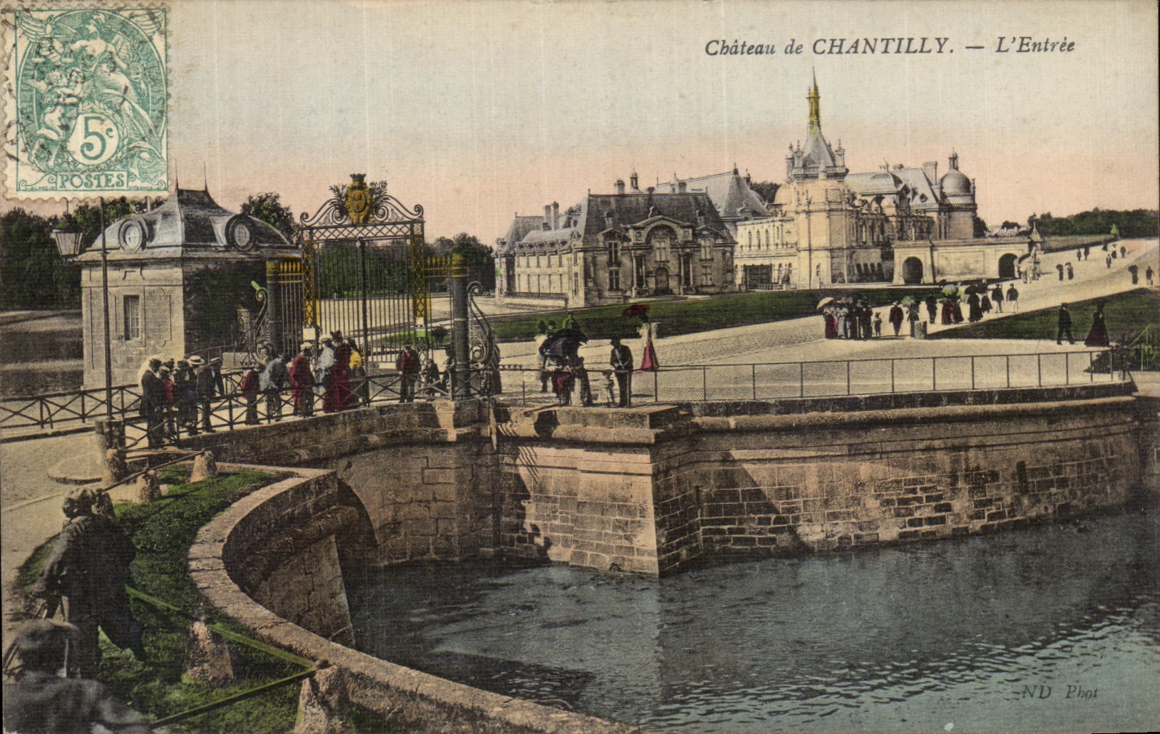 VINTAGE POSTCARD Castle of Chantilly Entered