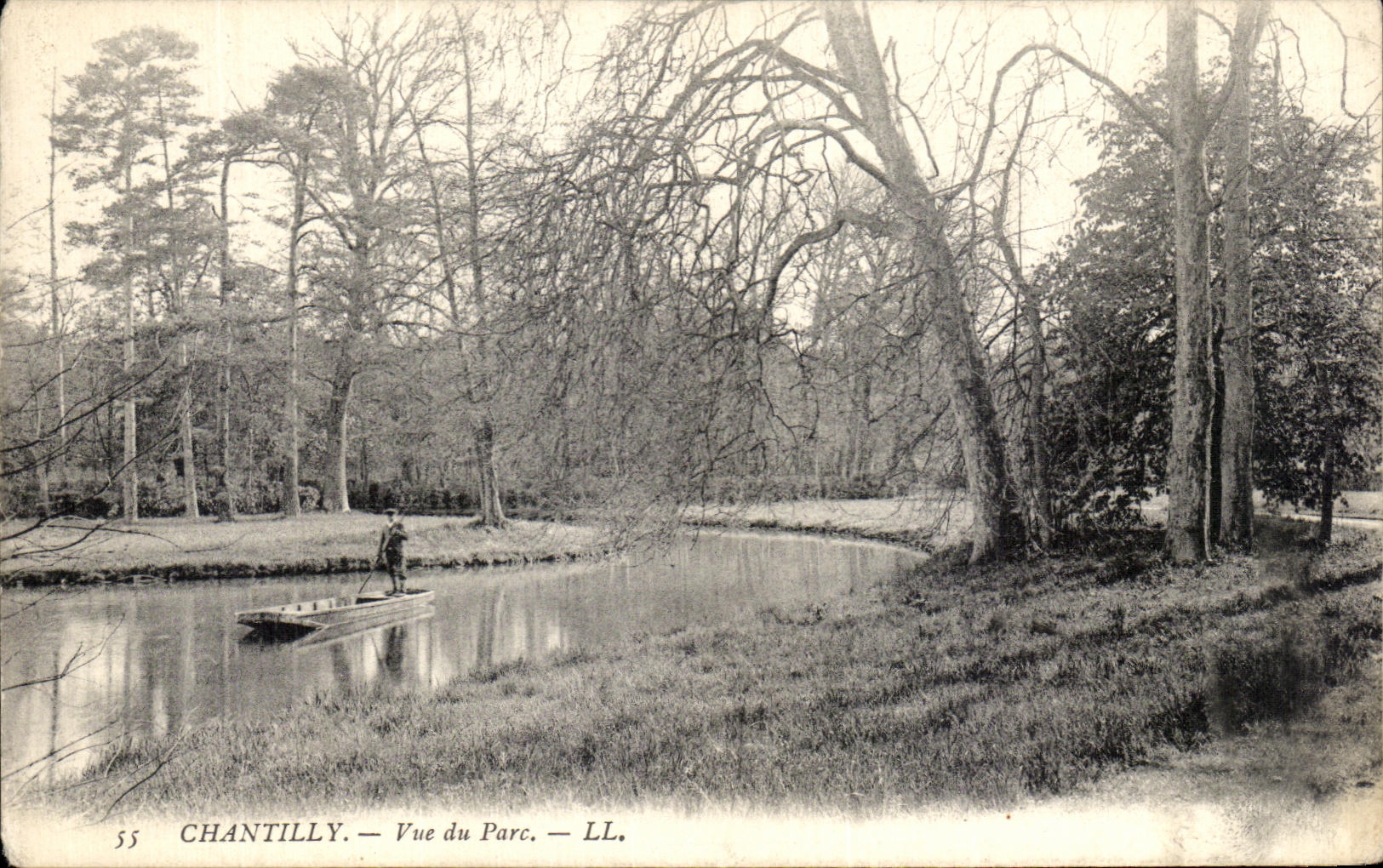 VINTAGE POSTCARD Chantilly Seen of the Park