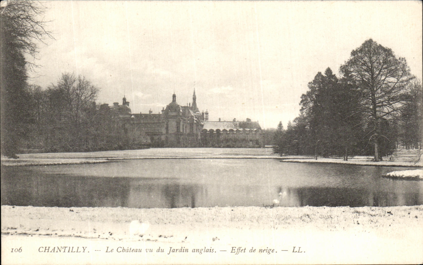 CPA Chantilly Le Chateau vu du Jardin Effet de neige