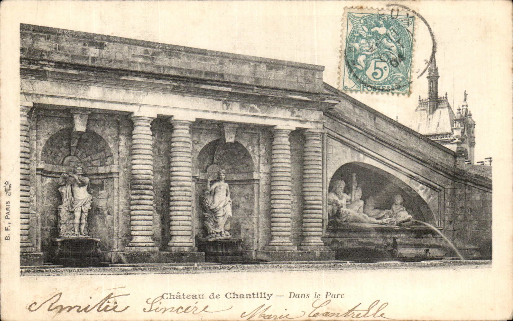 VINTAGE POSTCARD Chantilly Castle In the park