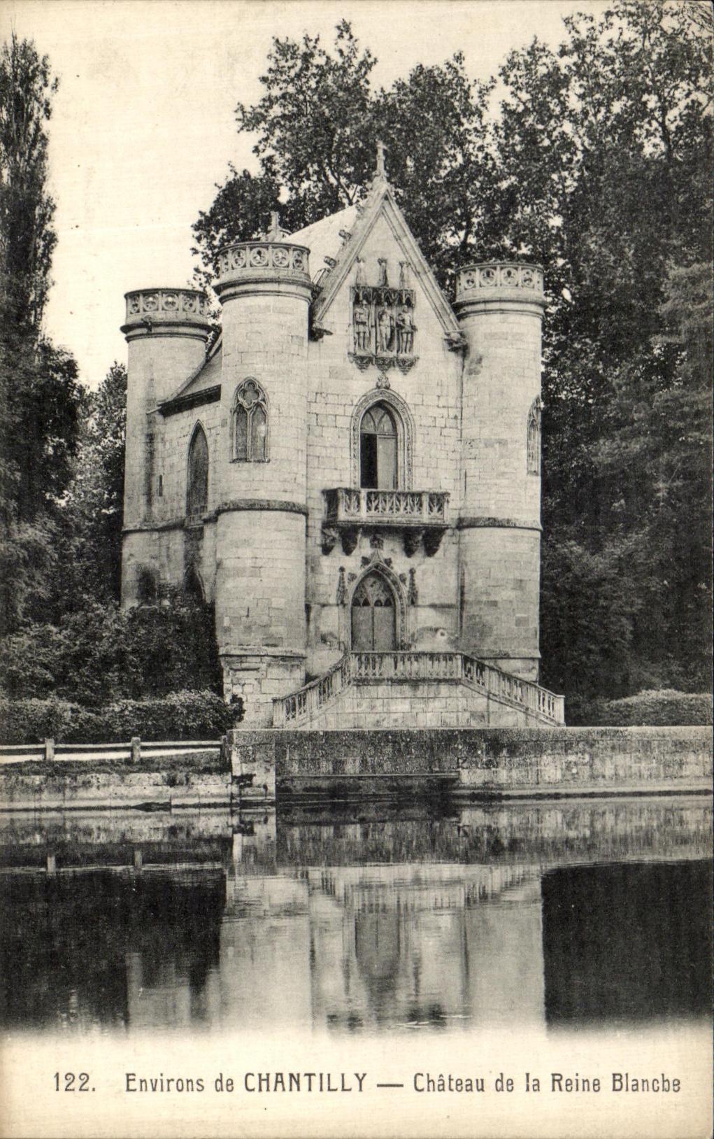 CPA Environs de Chantilly Chateau de la reine Blanche