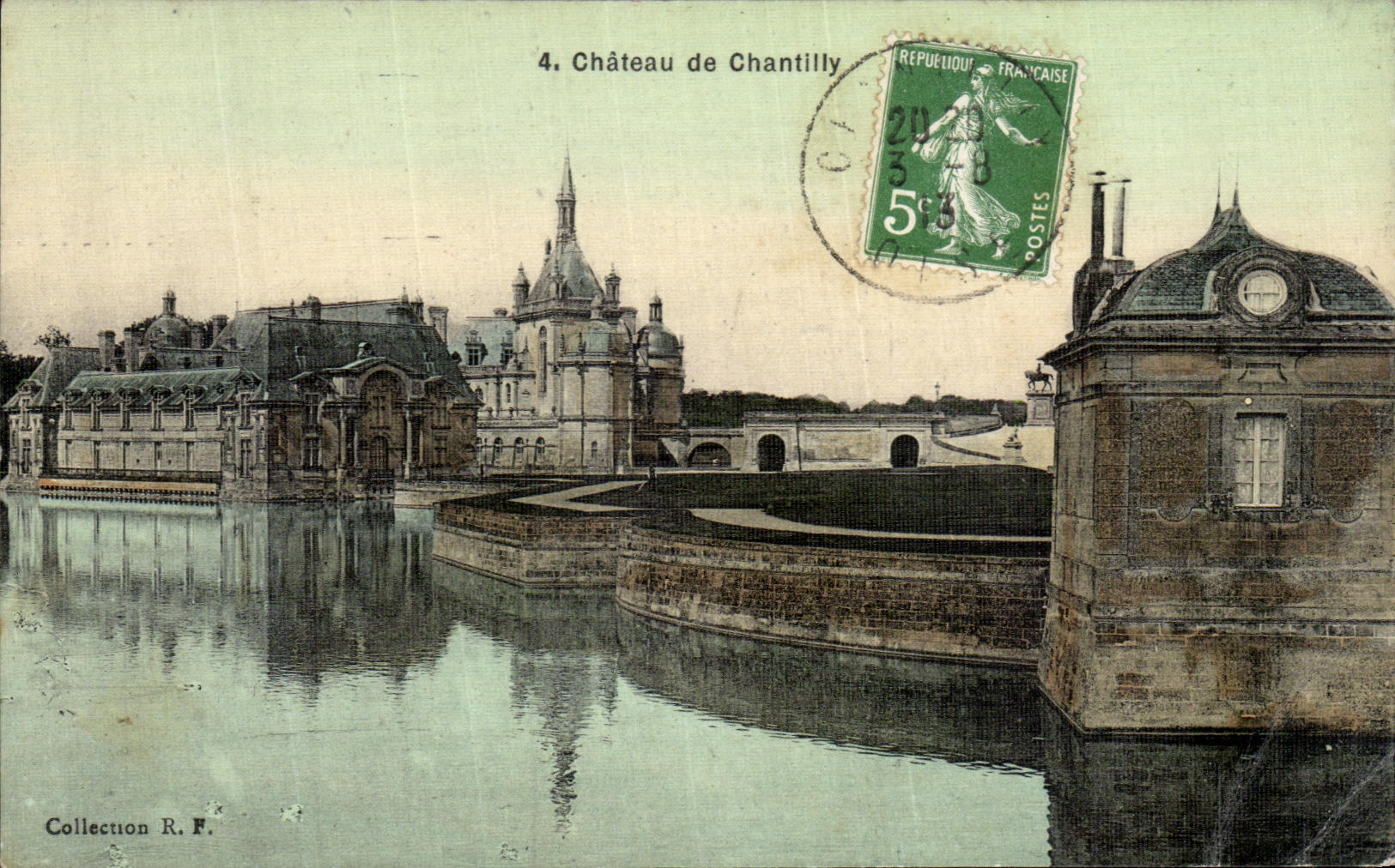 VINTAGE POSTCARD Castle of Chantilly