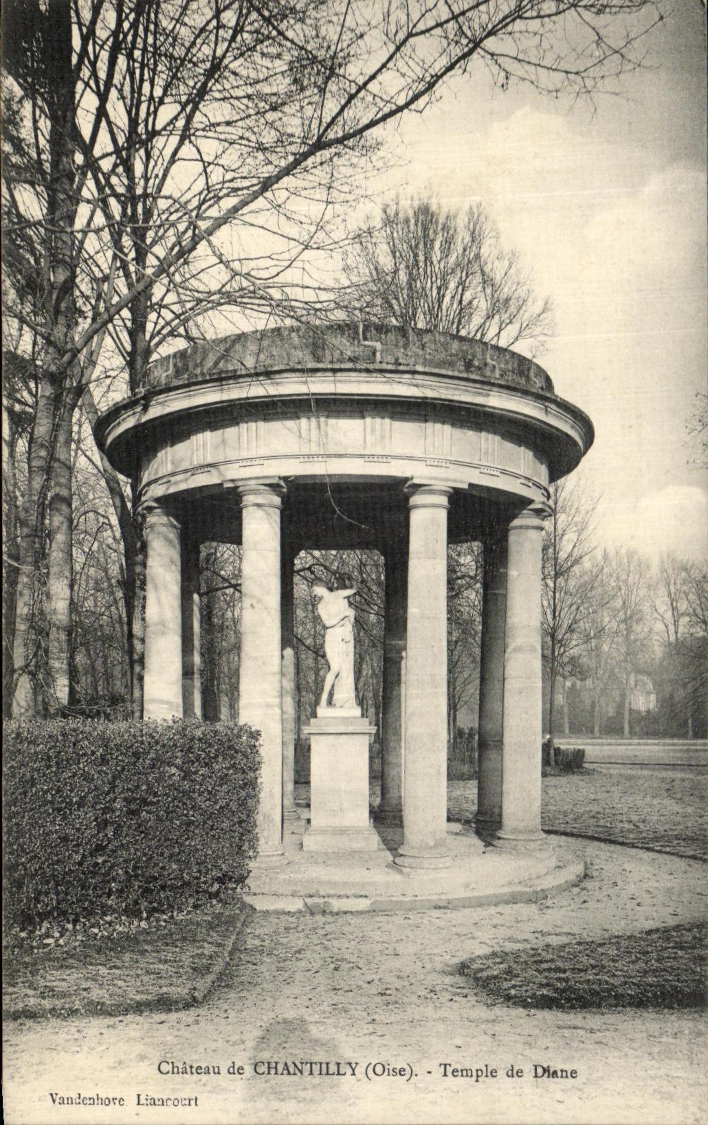 VINTAGE POSTCARD Castle of Chantilly Temple of Dlane