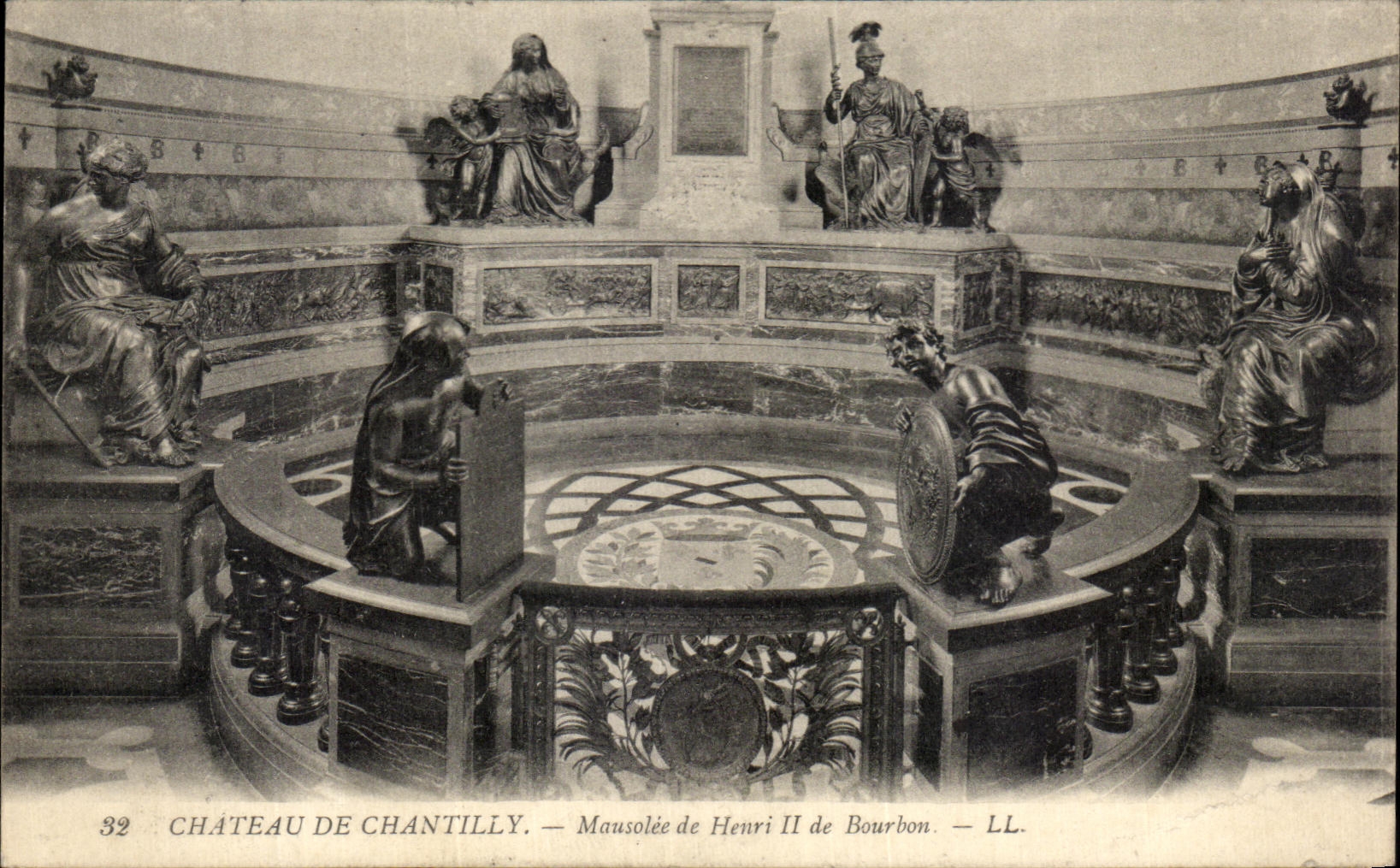 VINTAGE POSTCARD Castle of Chantilly Mausoleum of Henri II of Bourbon