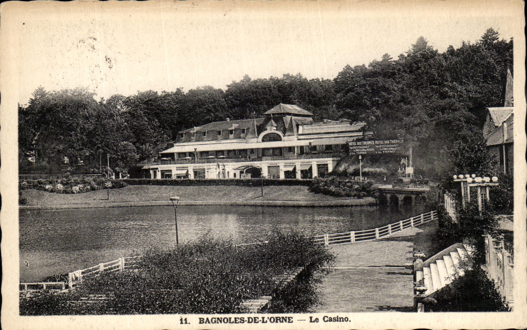 La POSTAL de la VENDIMIA Bagnoles de L adorna el casino