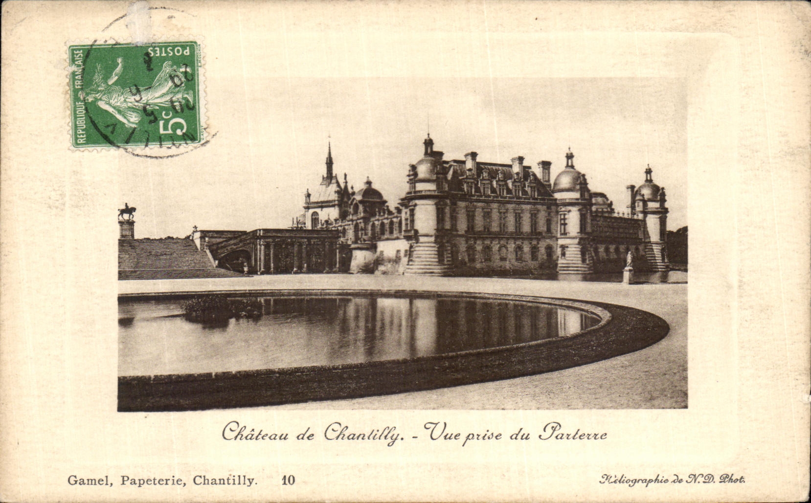 VINTAGE POSTCARD Chantilly Castle Seen from of the floor