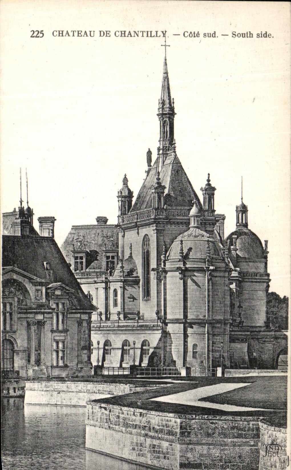 VINTAGE POSTCARD Castle Of Chantilly Southern part