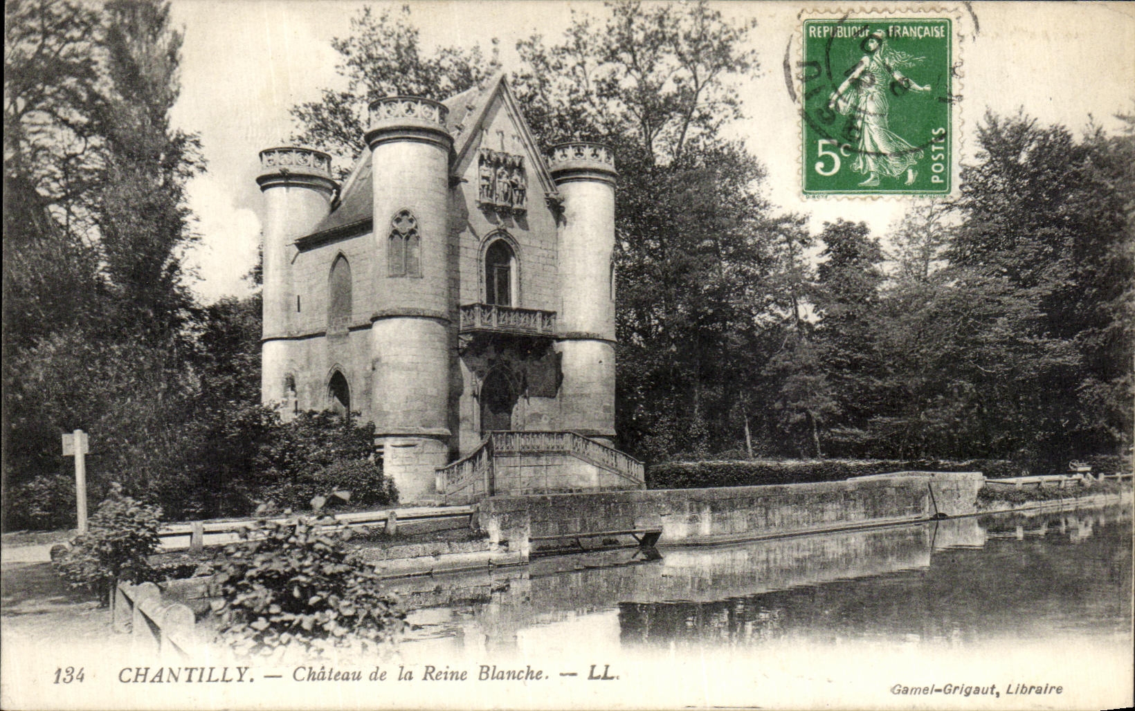 CPA Chantilly Chateau de la Reine Blanche