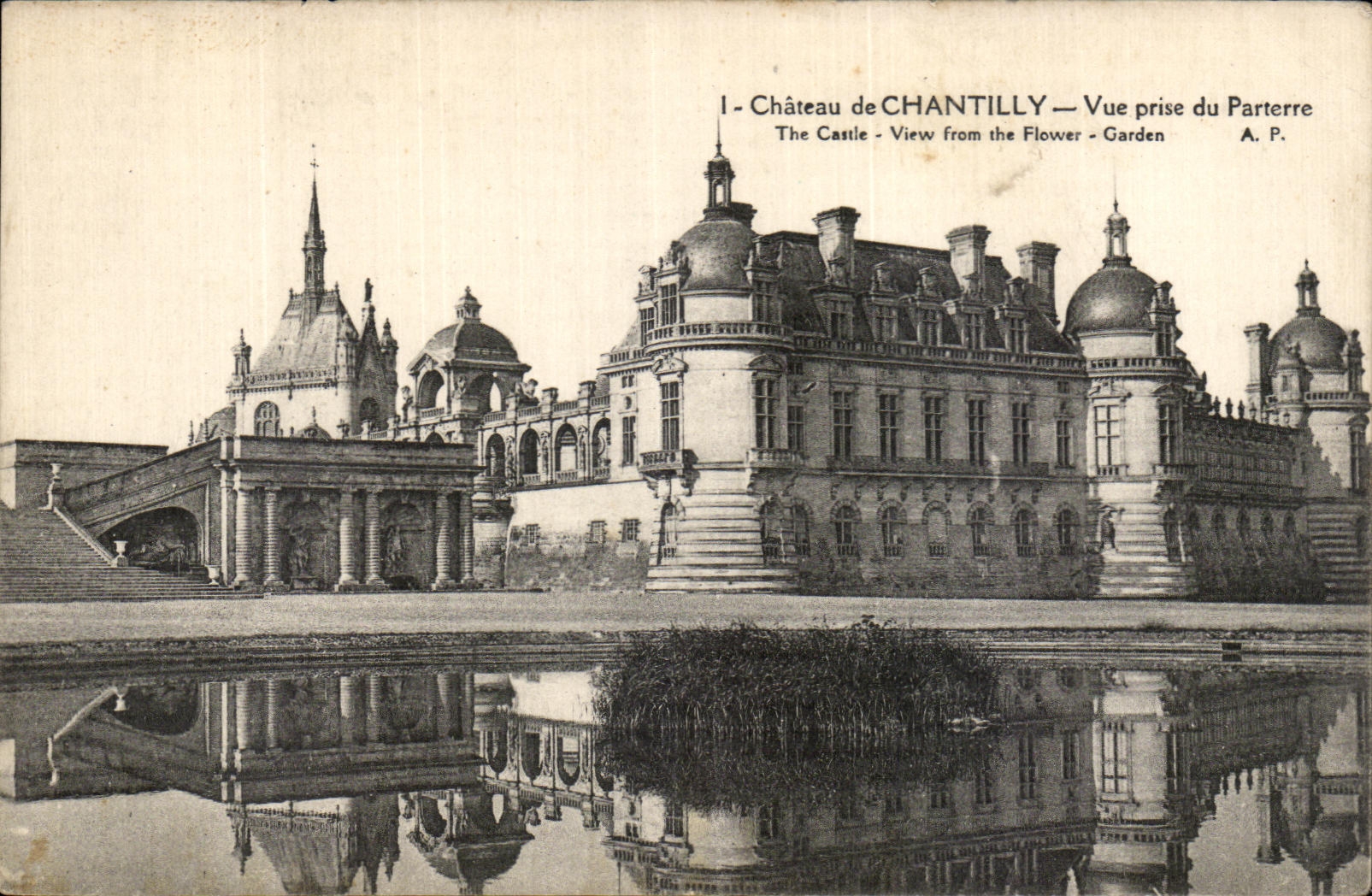 VINTAGE POSTCARD Castle Of Chantilly Seen from of the floor