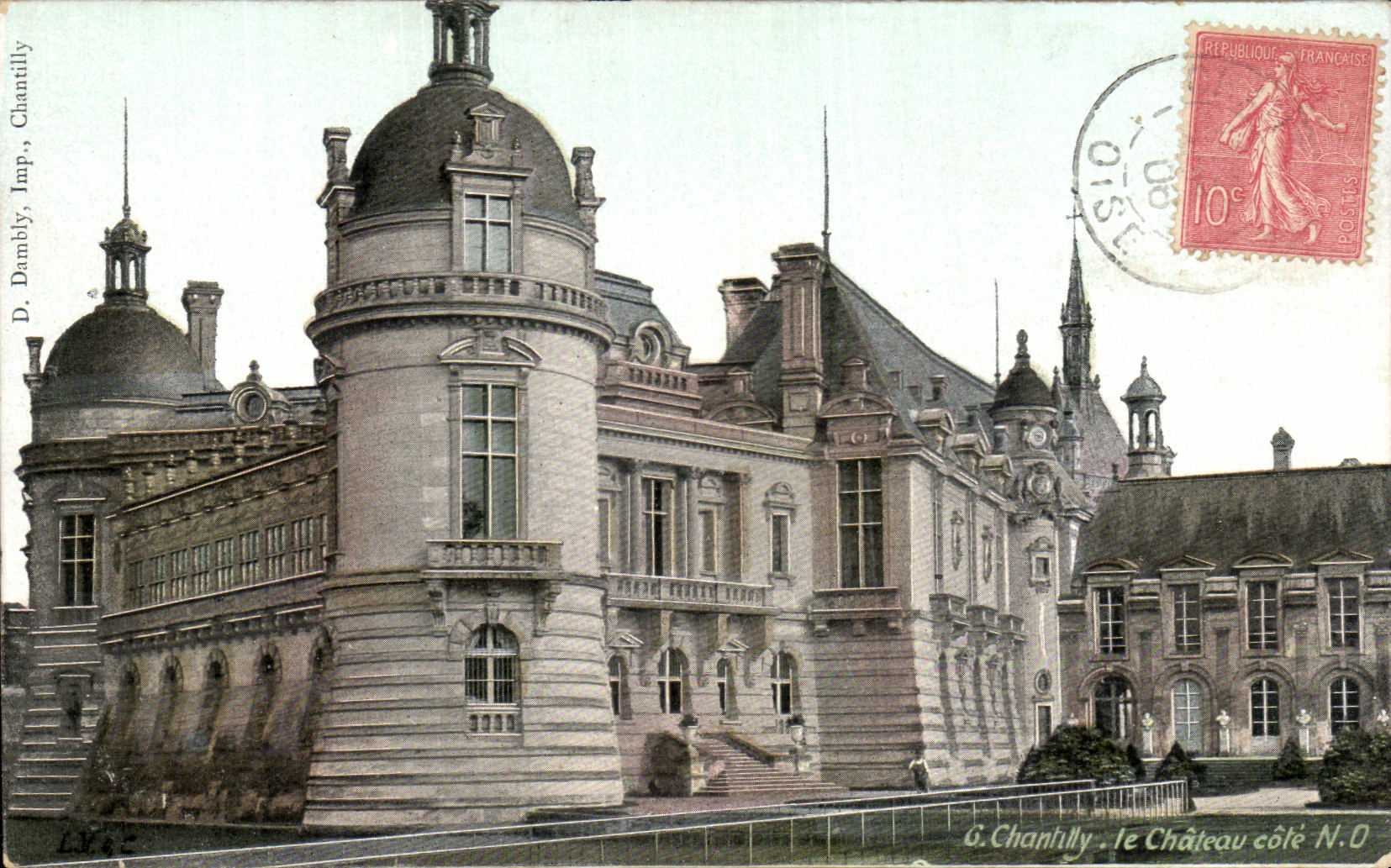 VINTAGE POSTCARD Chantilly the castle