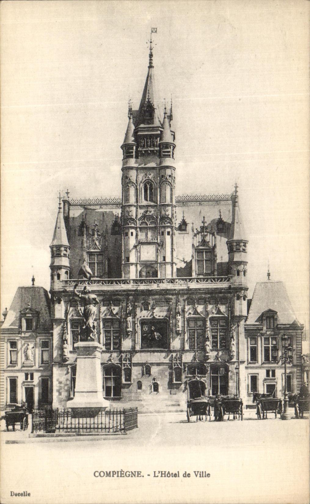 VINTAGE POSTCARD Compiegne L Town hall