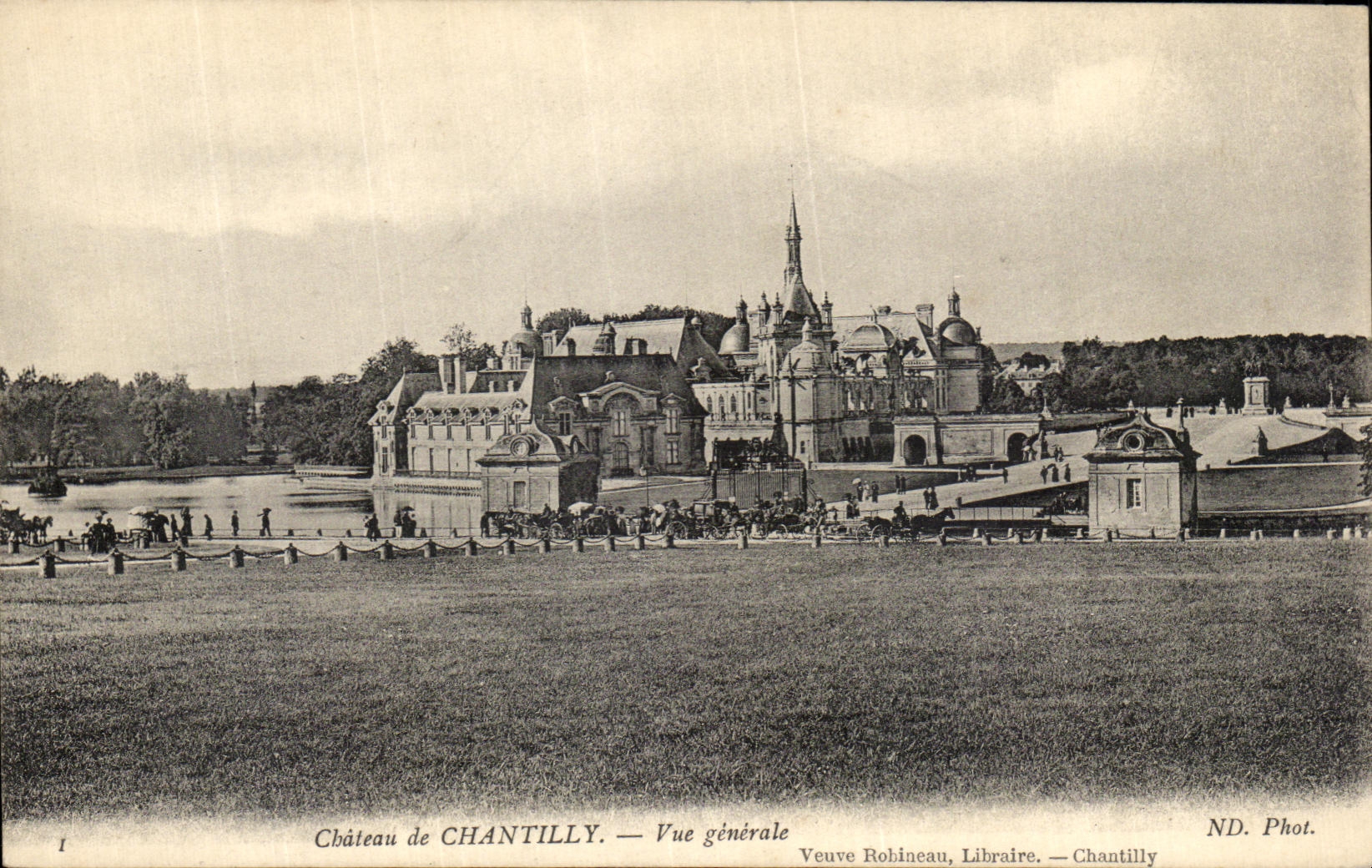 VINTAGE POSTCARD Castle of Chantilly View