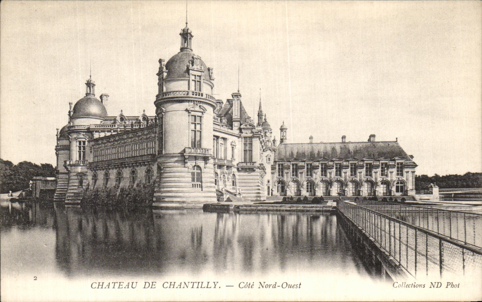 VINTAGE POSTCARD Castle of Chantilly Dimensions Northern West