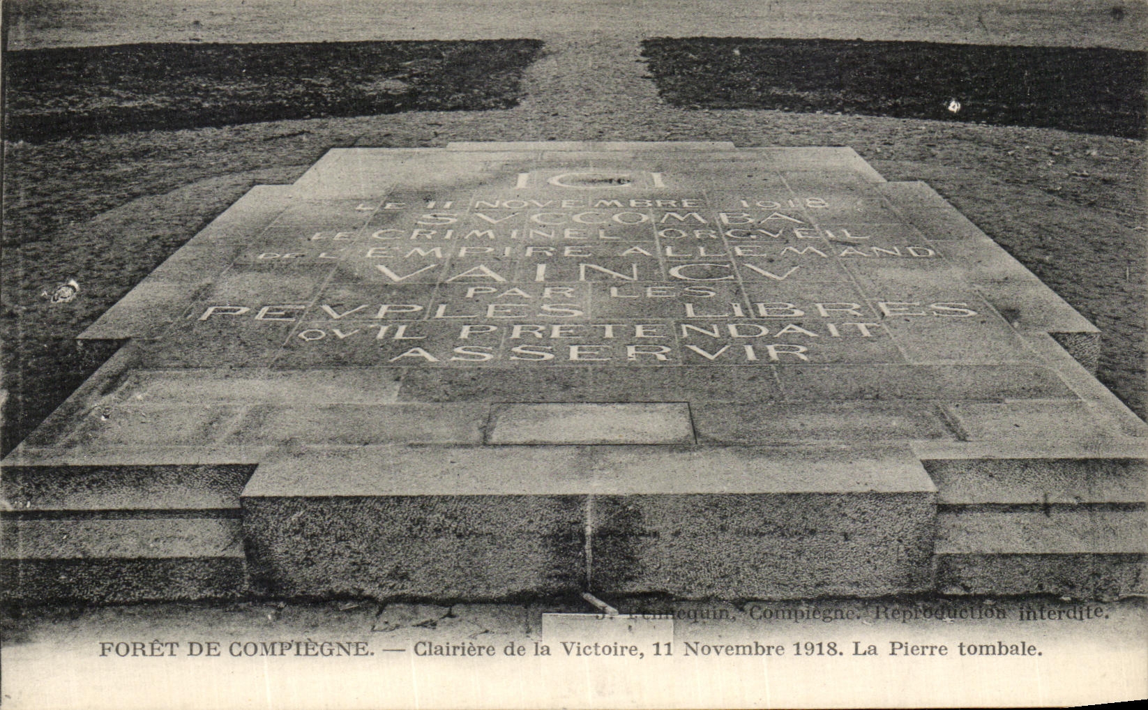 VINTAGE POSTCARD Compiegne Drill Of Clearing of the Victoire Militaria November 11th  1918