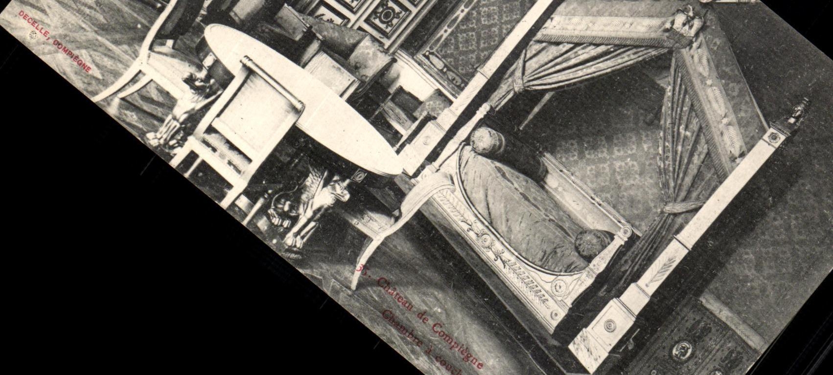 VINTAGE POSTCARD Compiegne Chambre palate has to sleep of Napoleon 1st