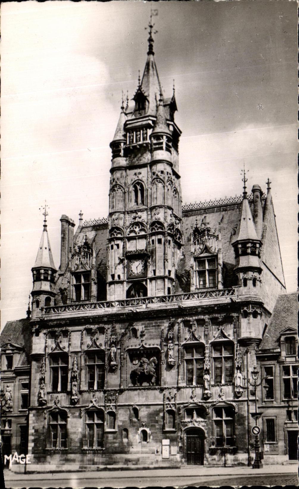 VINTAGE POSTCARD Compiegne L Town hall