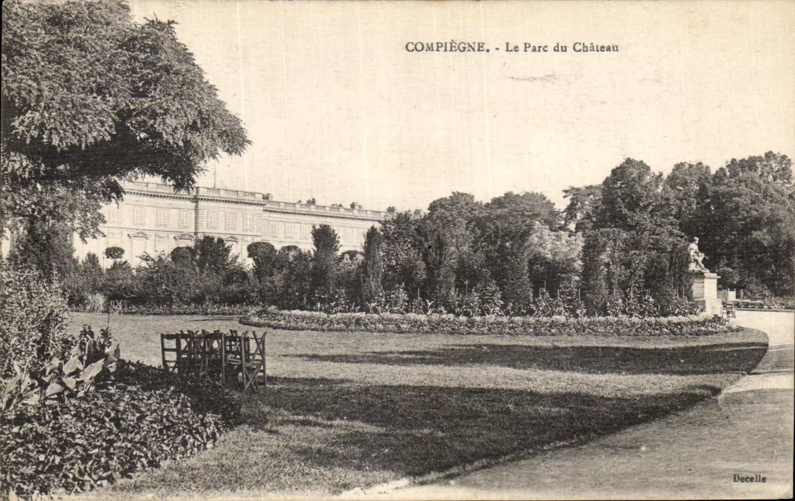 VINTAGE POSTCARD Compiegne the Castle the Park