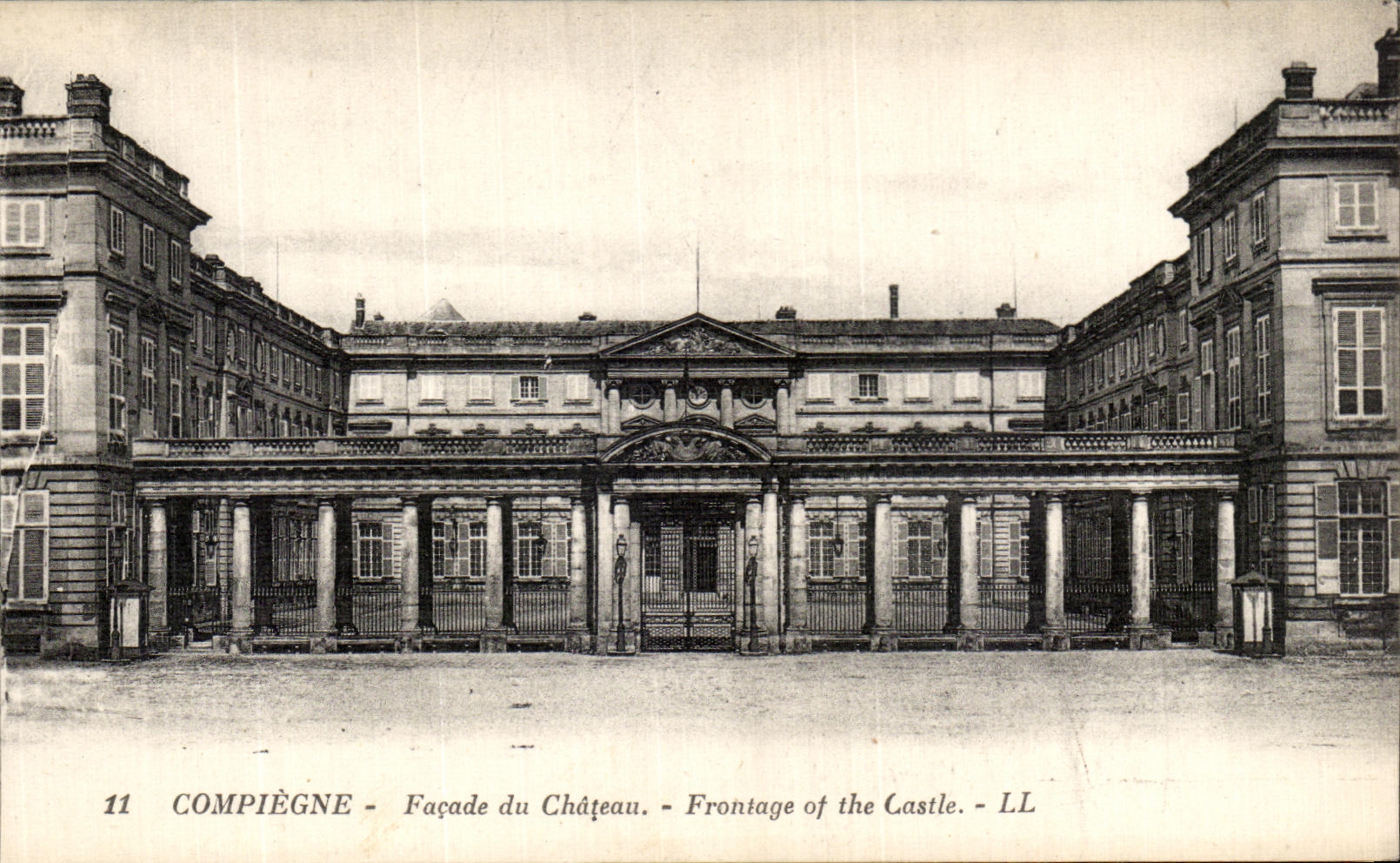 VINTAGE POSTCARD Compiegne Frontage of the Castle