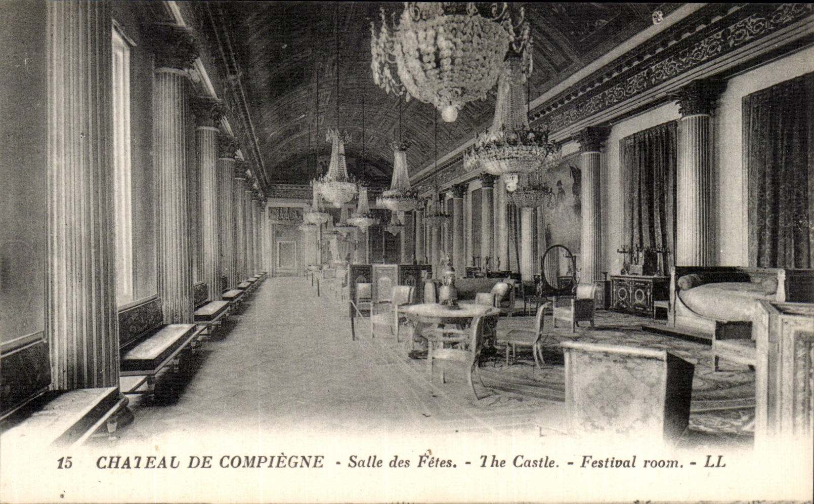 VINTAGE POSTCARD Castle Of Compiegne Village hall