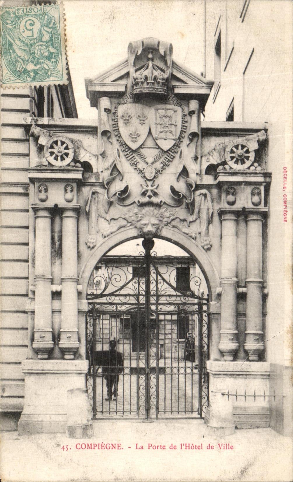 VINTAGE POSTCARD Compiegne the Gate of L Town hall