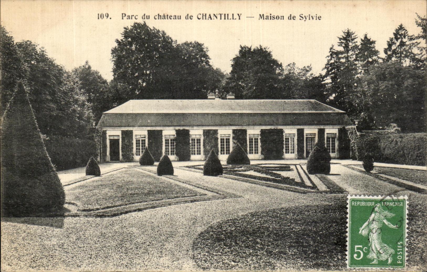VINTAGE POSTCARD Park of the Castle Of Chantilly House of Sylvie