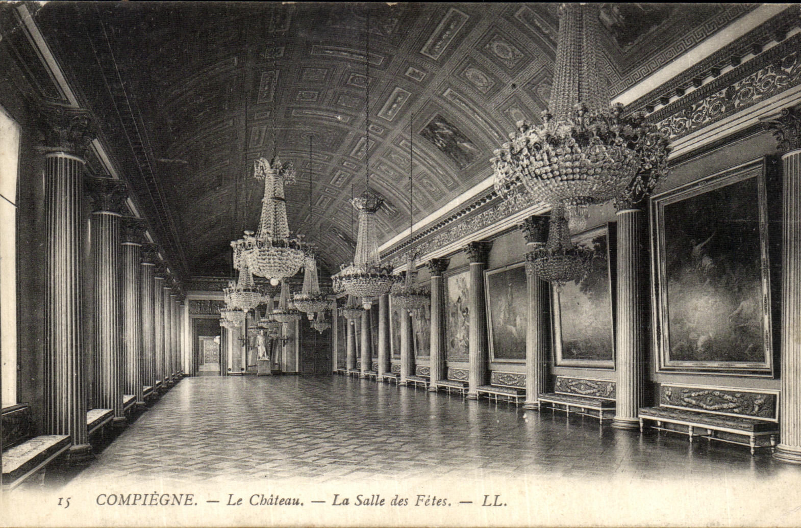 VINTAGE POSTCARD Compiegne the Castle the Village hall