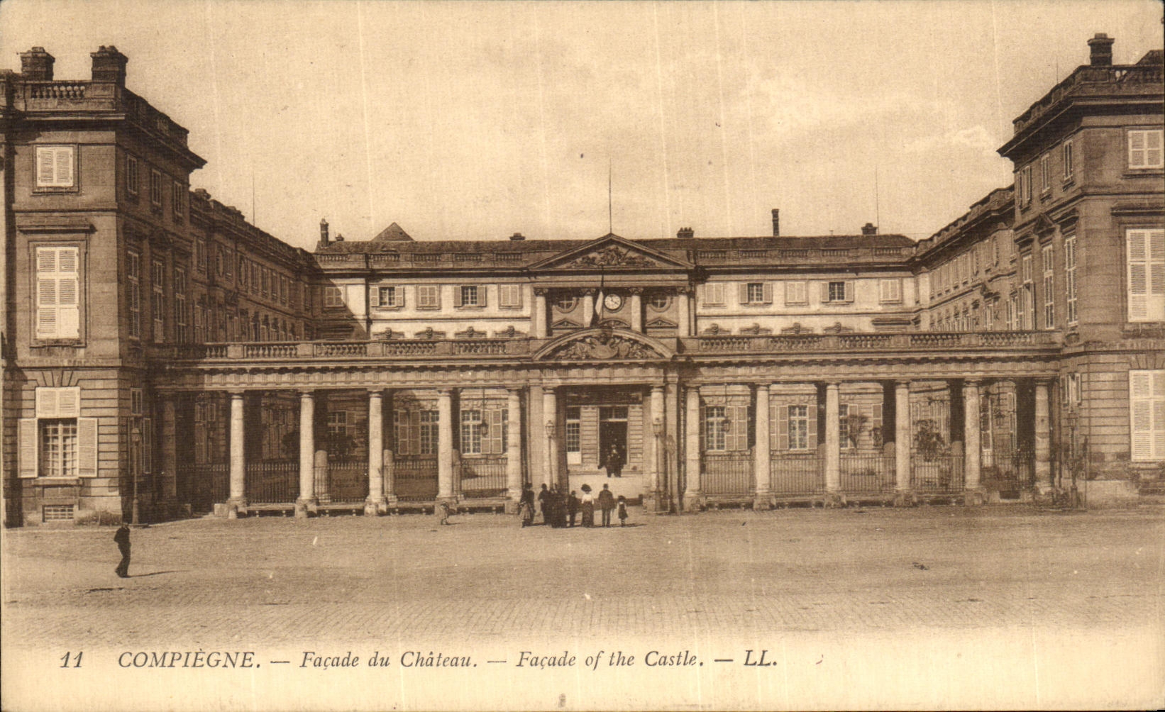 VINTAGE POSTCARD Compiegne Frontage of the Castle