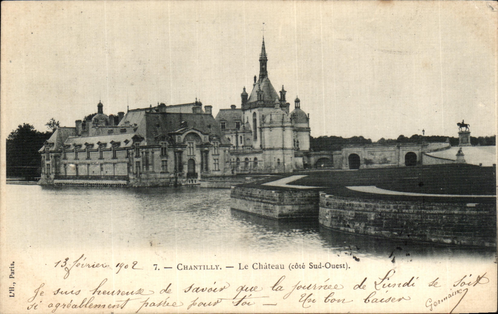 VINTAGE POSTCARD Chantilly the Castle