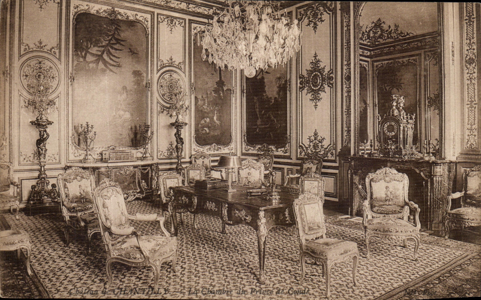 VINTAGE POSTCARD Castle Of Chantilly the Room of prince de Conde