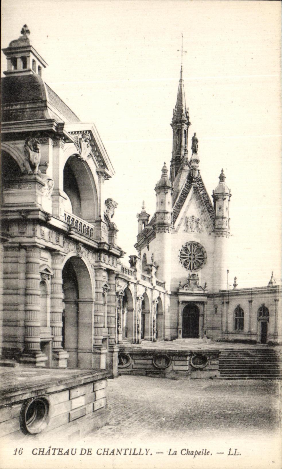 VINTAGE POSTCARD Castle Of Chantilly La Chapelle